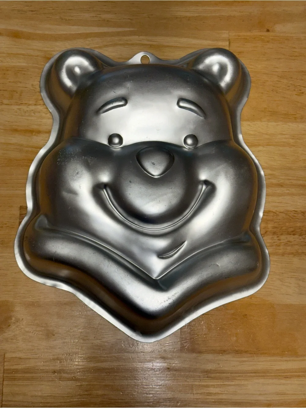 Vintage Disney Winnie the Pooh Wilton 2001 Aluminum Character Cake Pan Mold Face
